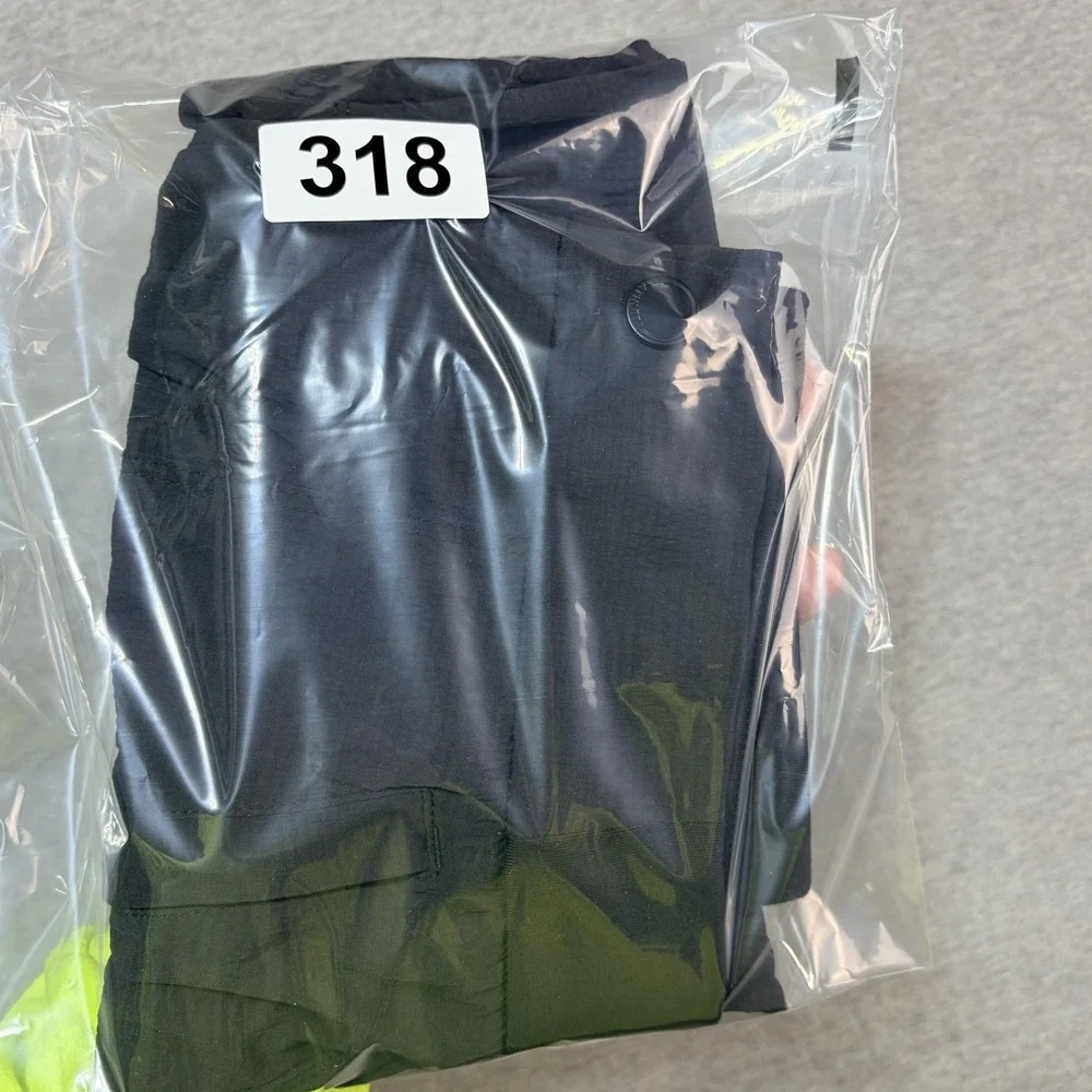 Athleta Size 4 Trekkie Bermuda 2.0‎ Shorts 9